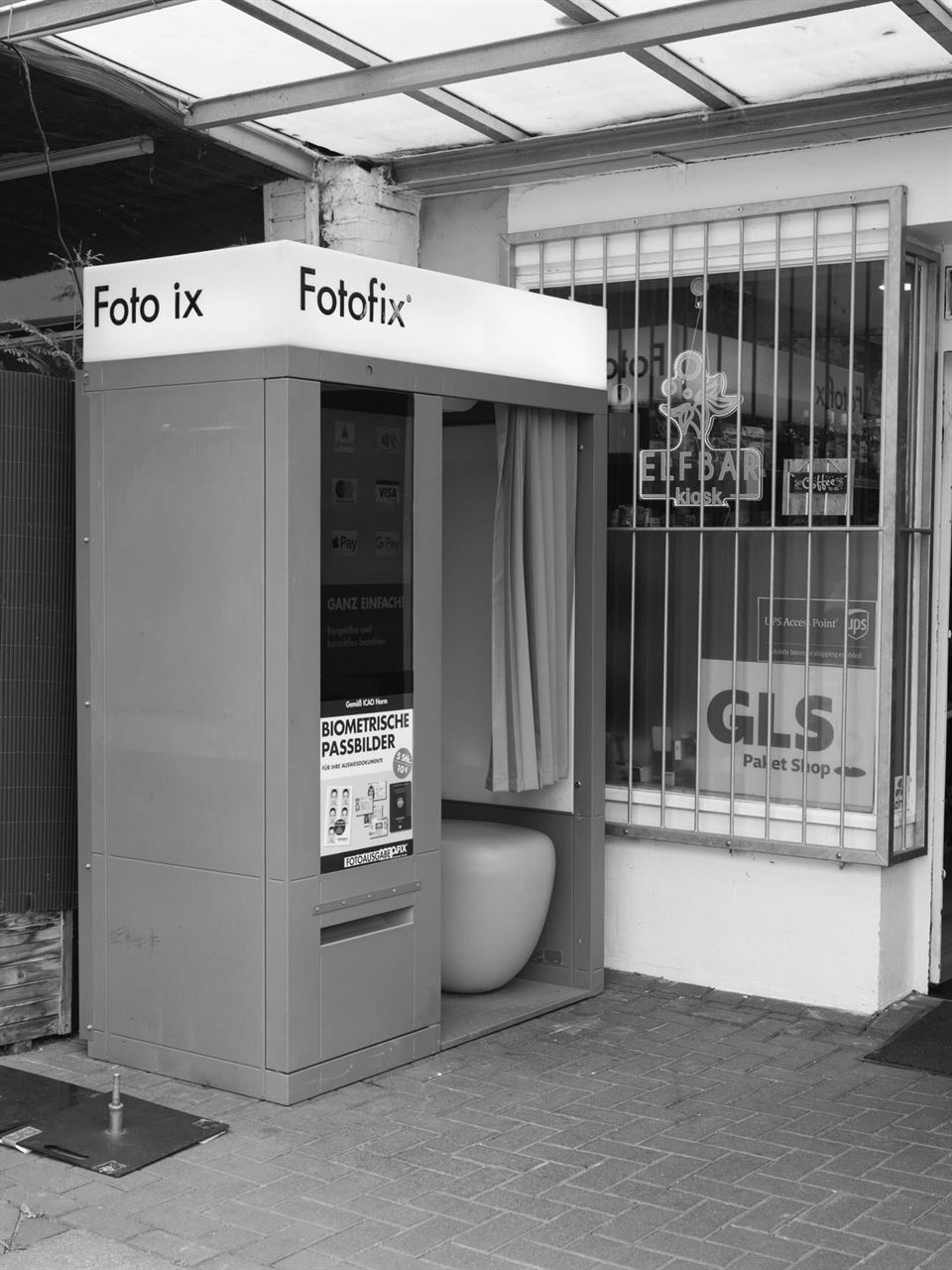 Paketshop GLS, DPD, UPS und Fotofix-Passbild-Automat bei KIOS KIOSK